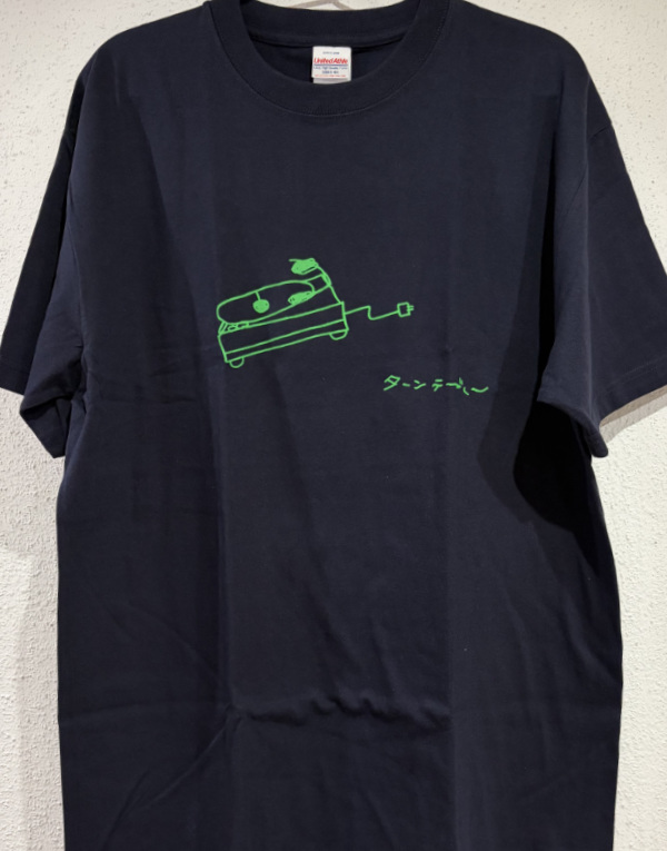 毛利桂 : ターンテーブル Tシャツ(ネイビー x 蛍光グリーン) 毛利桂 : ターンテーブル Tシャツ(ネイビー x 蛍光グリーン)